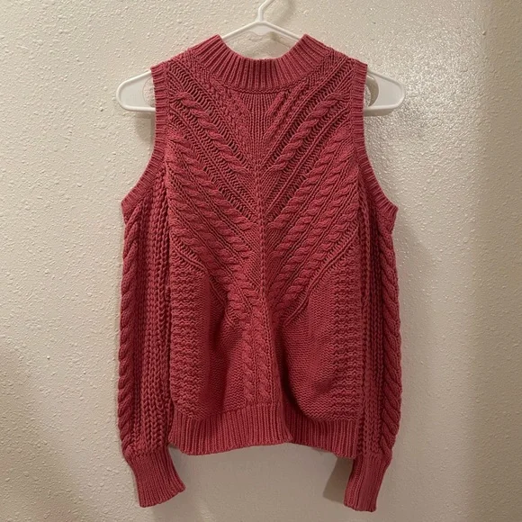 American Eagle Dark Pink Sweater - Picture 1 of 1